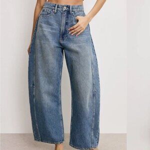 NWT Good American Good Extreme Barrel Jeans in Indigo966 Size 4/27